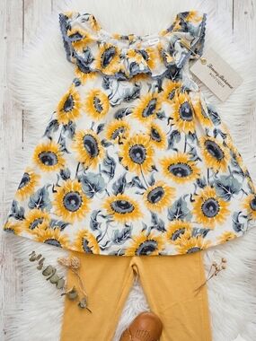 Tommy Bahama Yellow Sunflower Tunic & Mustard Leggings Set
